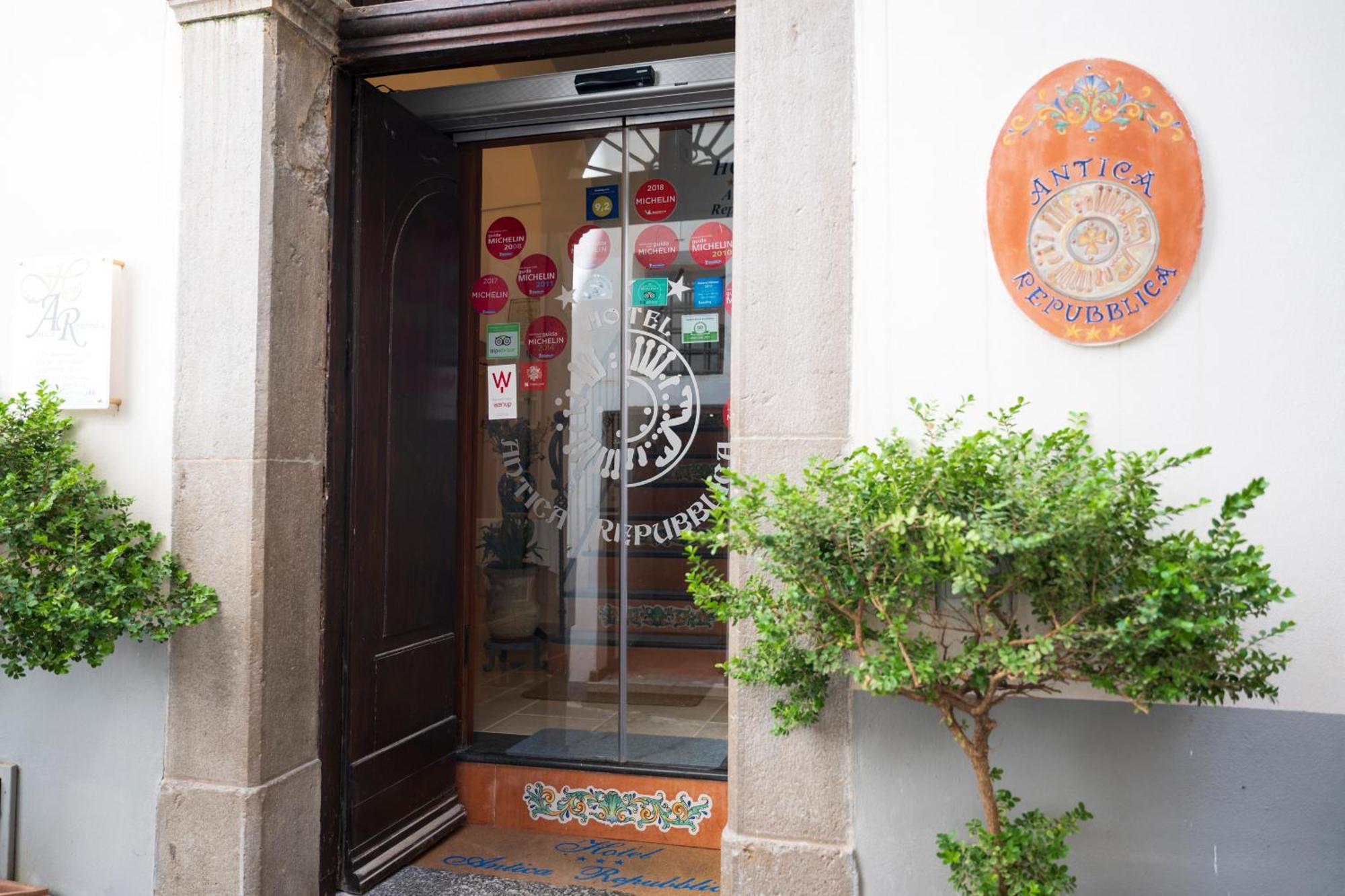 Hotel Antica Repubblica In Amalfi Center At 100Mt From The Sea Exterior foto